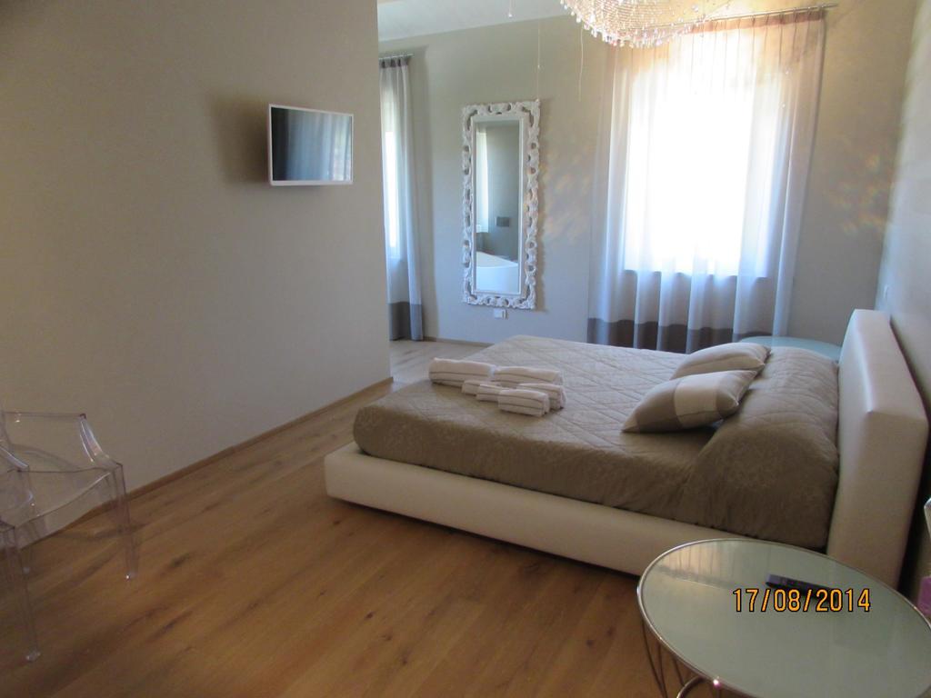 Amico Country House Serra San Quirico 객실 사진
